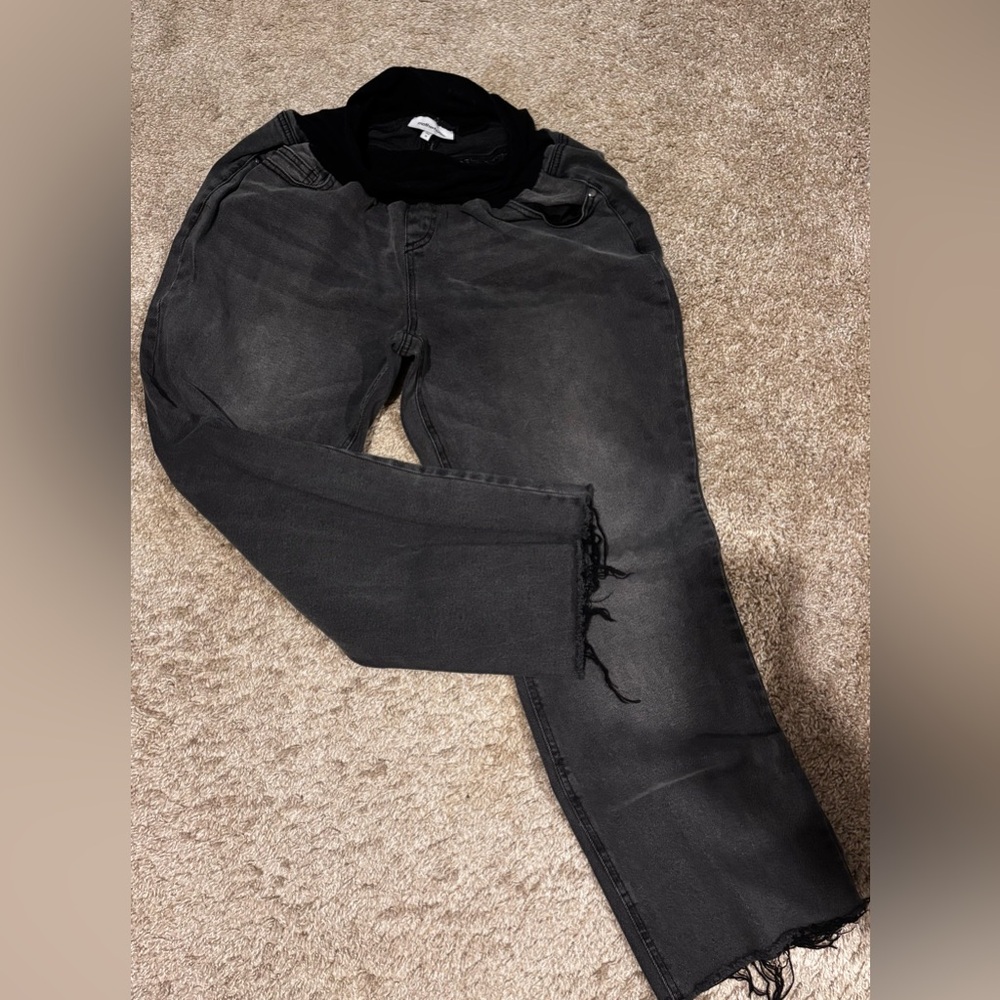 Motherhood Black High Rise Jeans Classic Fit